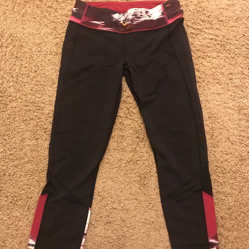 Lululemon Crop Leggings Sz 8